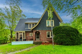 38 Plattekill Avenue, New Paltz, NY 12561