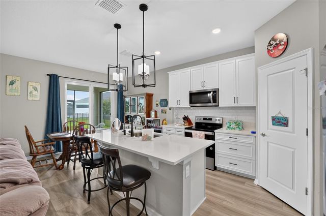 184 DAYLILY BOULEVARD, Nokomis, FL 34275