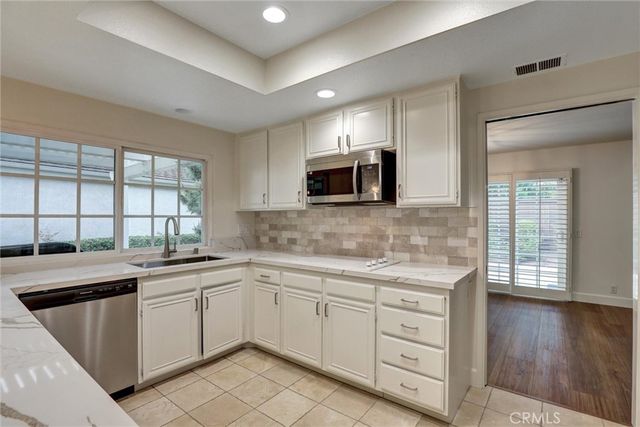 16 Sycamore Creek, Irvine, CA 92603