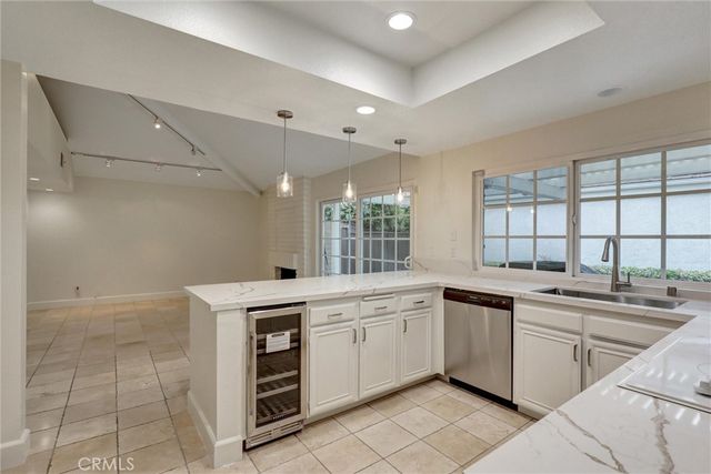 16 Sycamore Creek, Irvine, CA 92603
