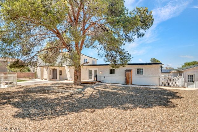1494 East Camero Avenue, Las Vegas, NV 89123