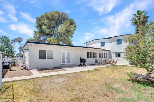 1494 East Camero Avenue, Las Vegas, NV 89123