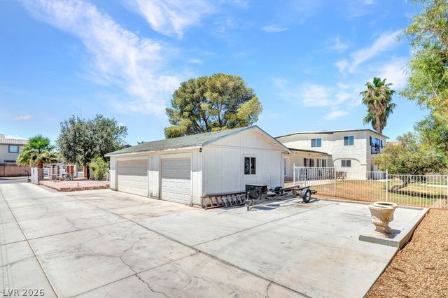 1494 East Camero Avenue, Las Vegas, NV 89123