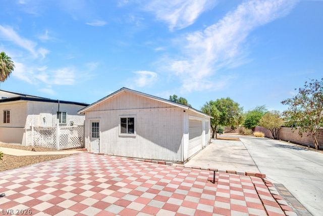 1494 East Camero Avenue, Las Vegas, NV 89123