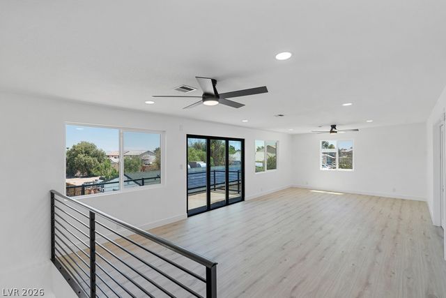 1494 East Camero Avenue, Las Vegas, NV 89123