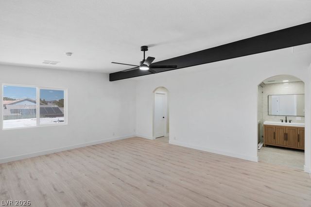 1494 East Camero Avenue, Las Vegas, NV 89123
