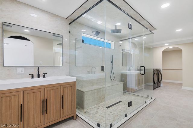 1494 East Camero Avenue, Las Vegas, NV 89123