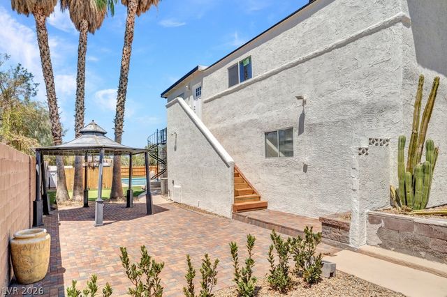 1494 East Camero Avenue, Las Vegas, NV 89123
