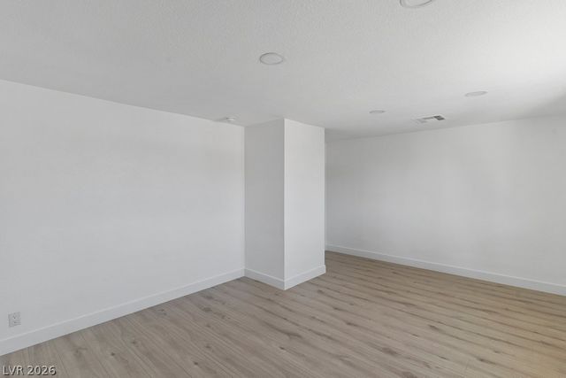 1494 East Camero Avenue, Las Vegas, NV 89123