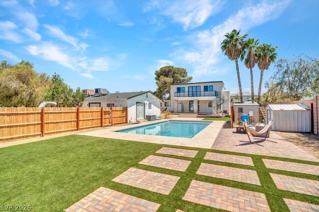 1494 East Camero Avenue, Las Vegas, NV 89123