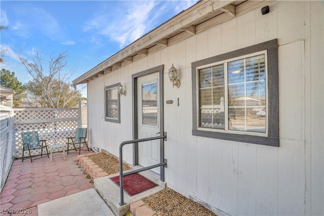 1494 East Camero Avenue, Las Vegas, NV 89123