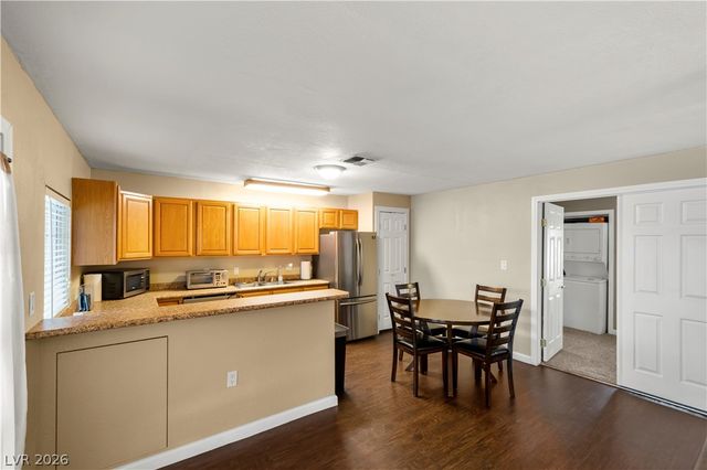 1494 East Camero Avenue, Las Vegas, NV 89123