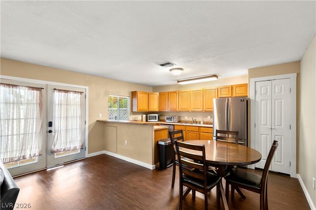 1494 East Camero Avenue, Las Vegas, NV 89123