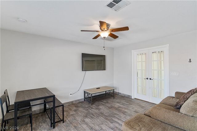 1494 East Camero Avenue, Las Vegas, NV 89123