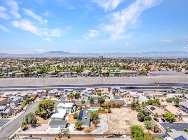 1494 East Camero Avenue, Las Vegas, NV 89123