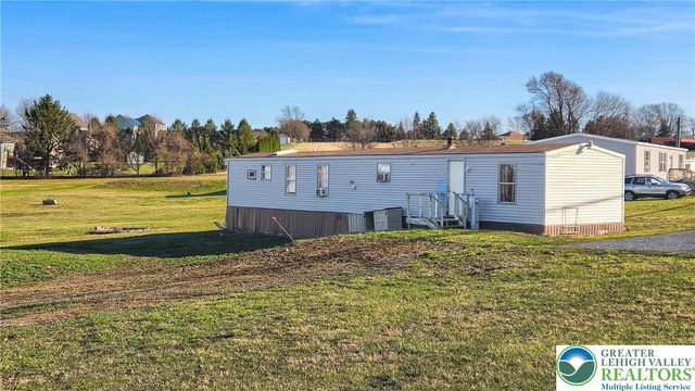 616 Moorestown Drive, Moore Twp, PA 18014