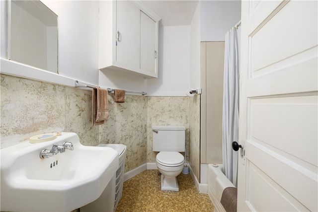 13 Chestnut Street, Cranston, RI 02910