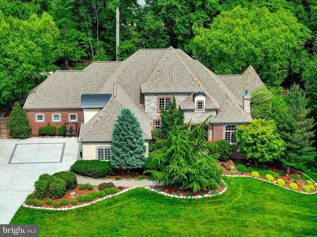 2411 KENSINGTON WAY, Harrisburg, PA 17112