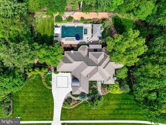 2411 KENSINGTON WAY, Harrisburg, PA 17112