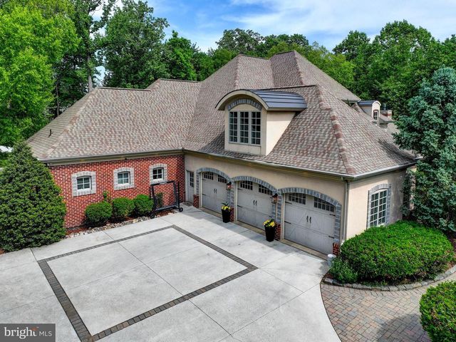 2411 KENSINGTON WAY, Harrisburg, PA 17112