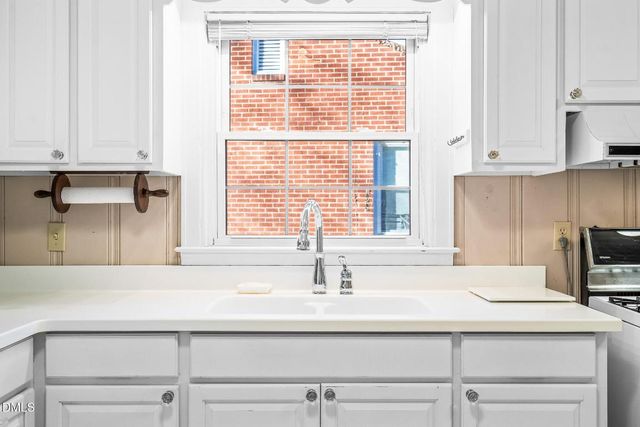 1021 Tarleton Avenue, Burlington, NC 27215