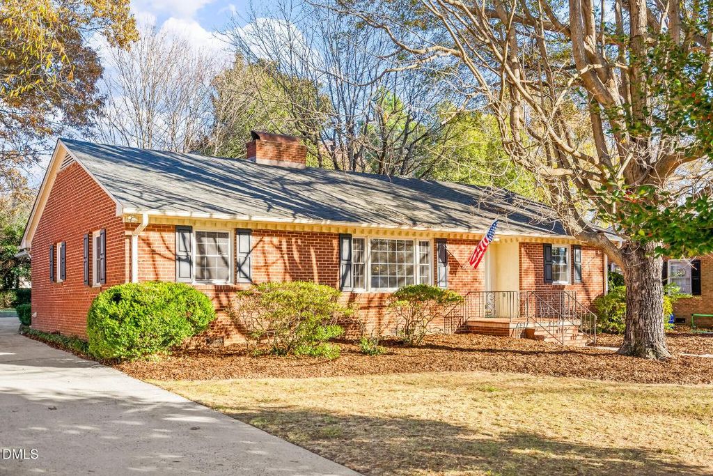 1021 Tarleton Avenue, Burlington, NC 27215