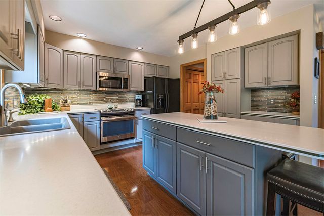 5144 RIDGEDALE Drive, Erie, PA 16506