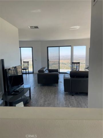 16102 E Avenue Y8, Llano, CA 93544