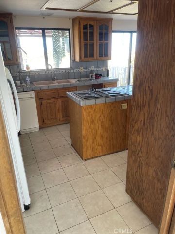 16102 E Avenue Y8, Llano, CA 93544