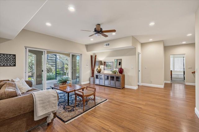 2156 Outrigger Dr, El Dorado Hills, CA 95762