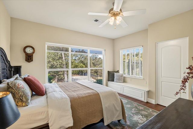 2156 Outrigger Dr, El Dorado Hills, CA 95762