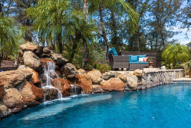 2156 Outrigger Dr, El Dorado Hills, CA 95762