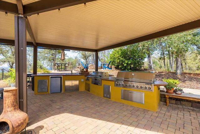 2156 Outrigger Dr, El Dorado Hills, CA 95762