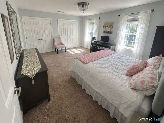 16 Ardi Court 16, Newtown, CT 06482
