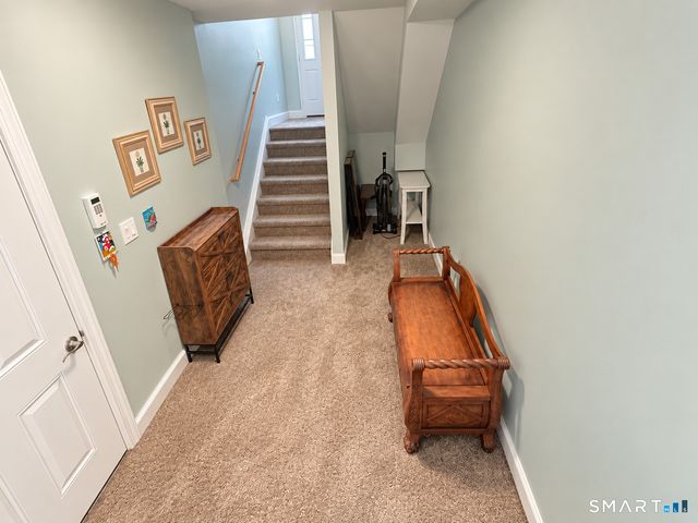 16 Ardi Court 16, Newtown, CT 06482
