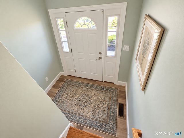16 Ardi Court 16, Newtown, CT 06482