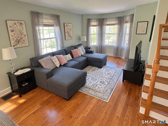 16 Ardi Court 16, Newtown, CT 06482