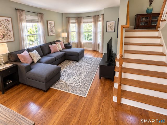 16 Ardi Court 16, Newtown, CT 06482