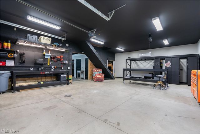 9955 Preston Avenue, Louisville, OH 44641