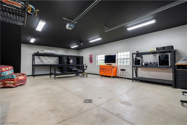 9955 Preston Avenue, Louisville, OH 44641