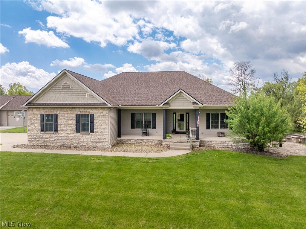 9955 Preston Avenue, Louisville, OH 44641