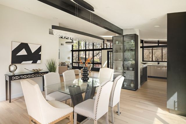 367 Newton St, Brookline, MA 02467