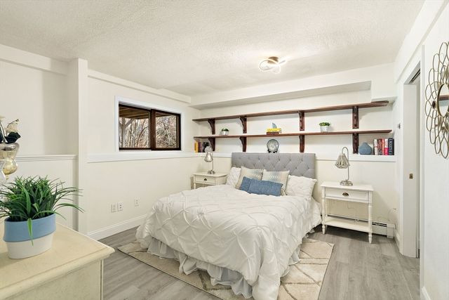 367 Newton St, Brookline, MA 02467