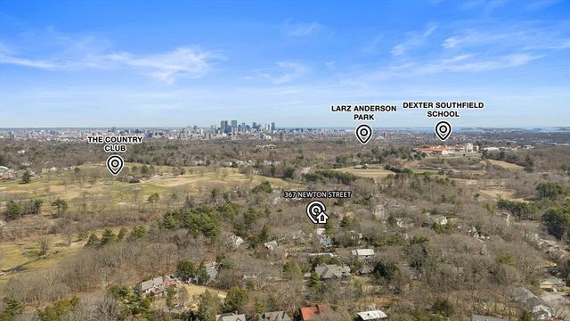 367 Newton St, Brookline, MA 02467