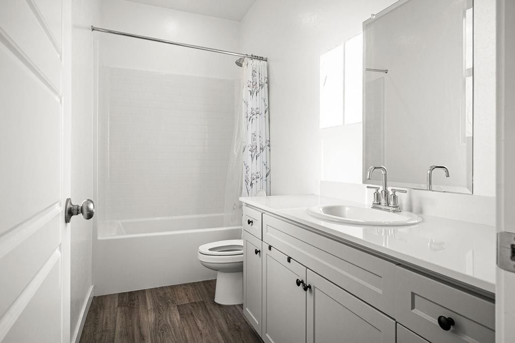 Image 20 of property listing at 3279 Montana Avenue, Clovis, CA 93619