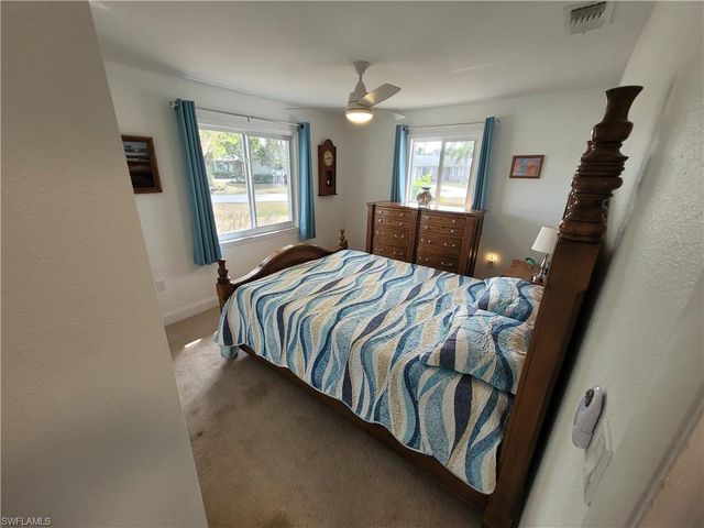 8631 Beacon ST, Fort Myers, FL 33907