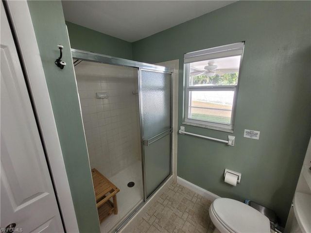 8631 Beacon ST, Fort Myers, FL 33907