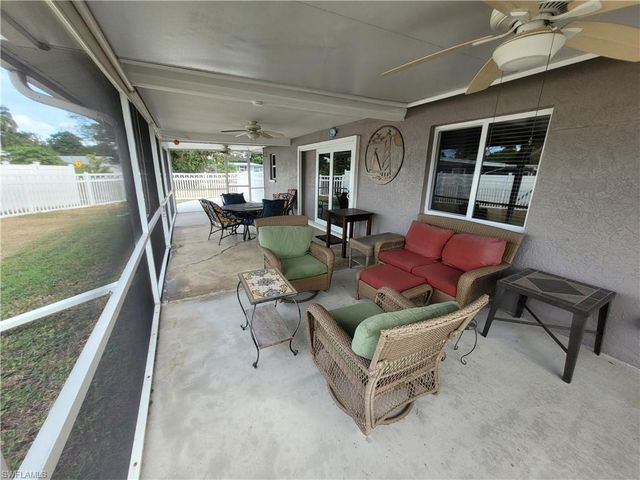 8631 Beacon ST, Fort Myers, FL 33907