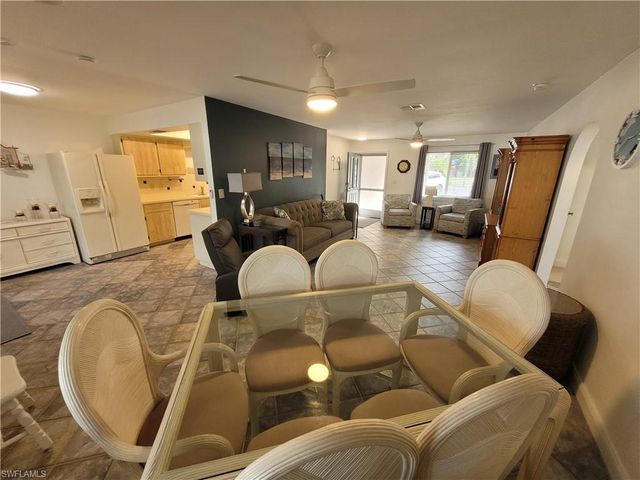 8631 Beacon ST, Fort Myers, FL 33907