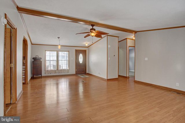 15134 N YOUNG RD, Greencastle, PA 17225